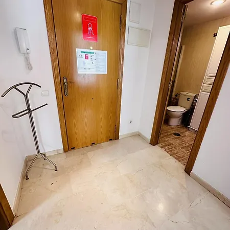 A802 - Atrium 4 *