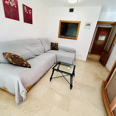 A802 - Atrium 4 *