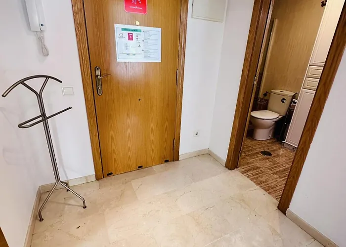 A802 - Atrium 4 *